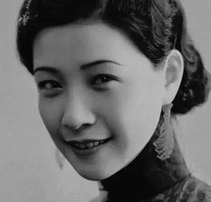 徐志摩与三个女人的爱恨情仇，三种选择三种人生