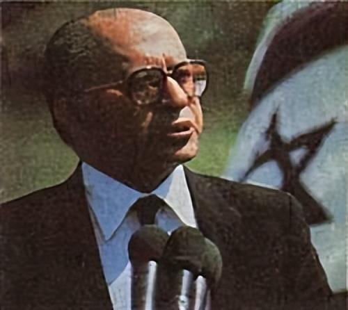 历史上8月27日的重大事件，历史上的今天8月16日