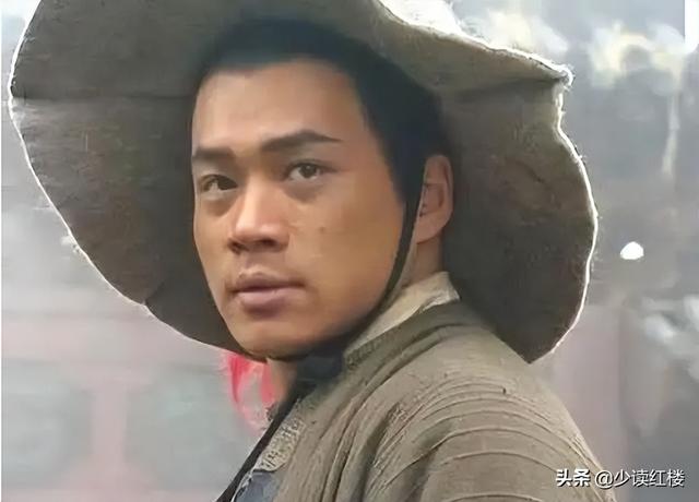 后来总算是沾了宋大哥的光"每日带挈他一处饮酒相陪,算是得到了