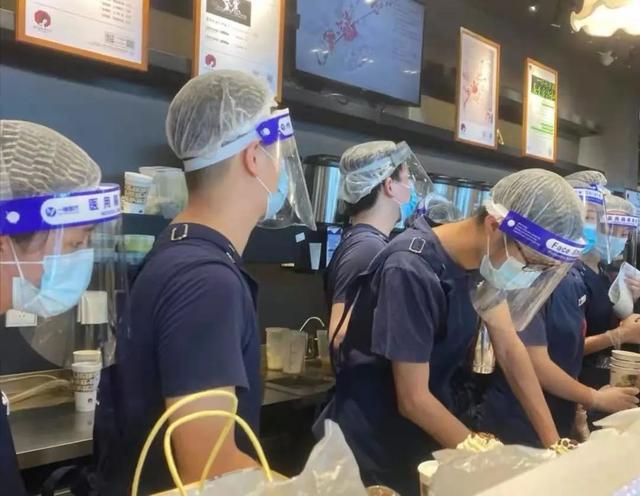 茶颜悦色事件（茶颜只有“霸蛮”，没有悦色）