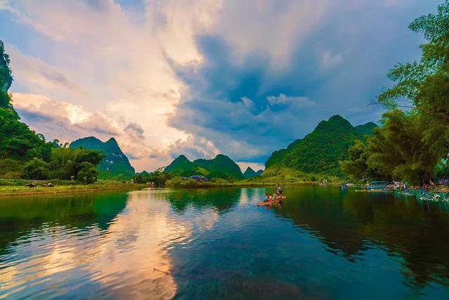 适合发出去玩的短句简单（适合去旅游发的文案）