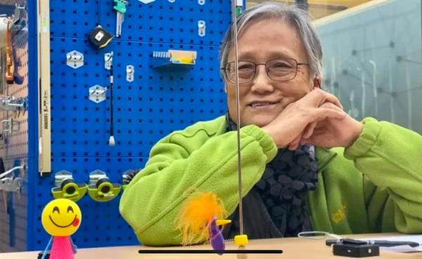 72岁退休女教授硬核科普，百万网友粉上她