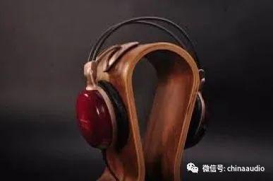 蓝牙耳机底噪怎么消除（为什么耳机会有嗡嗡底噪声）