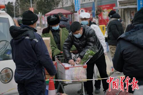 疫情下的北京石各庄村只进不出多为外卖骑手等外来务工者居住