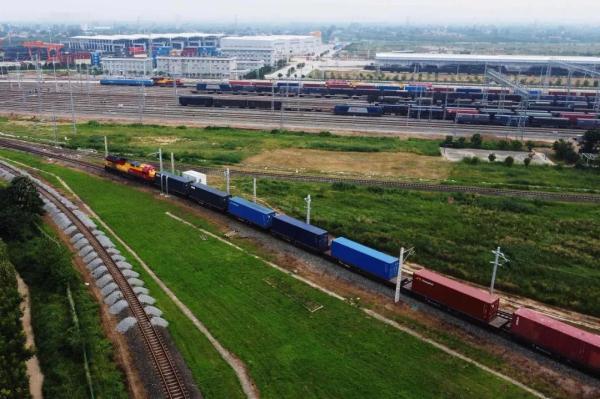 北京到西安的高铁，北京到西安高铁几个小时（其曾坐高铁从北京去西安看兵马俑）