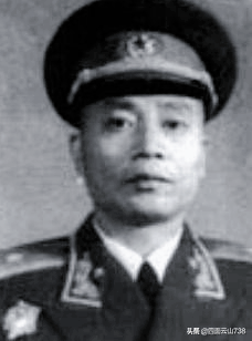 罗文坊(少将,张挺(1962年少将)司令部第一科科长:唐永健(1910—1995