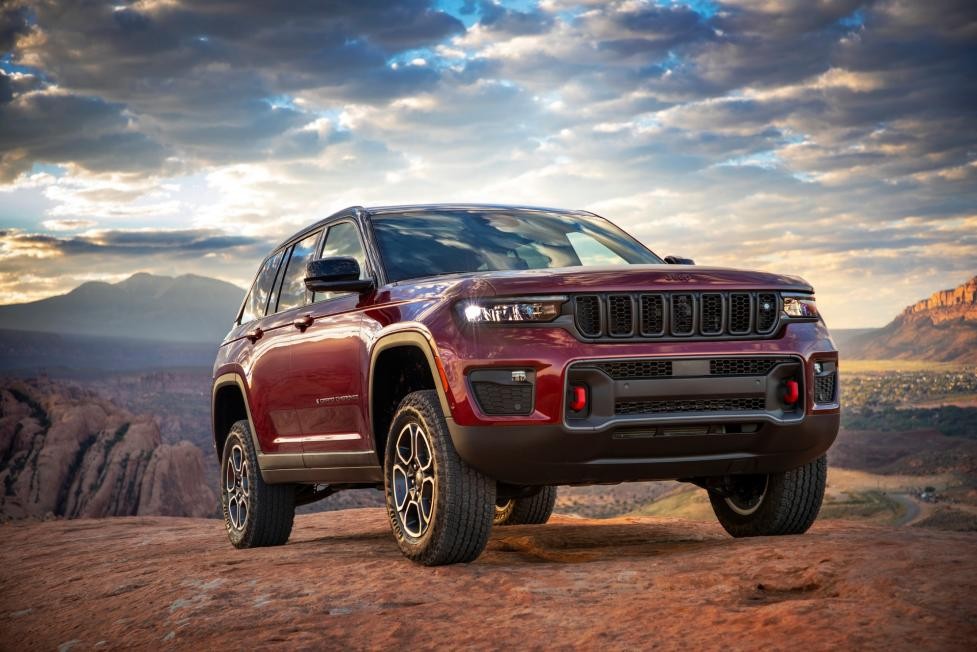 美式大v8全新jeep大切诺基上市,以提升越野能力为目标