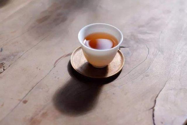 五首饮茶诗词,茶香袅袅,静心安神