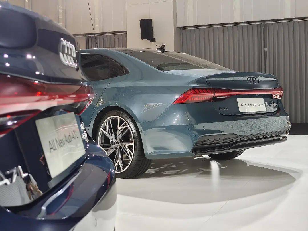 扛不住了?上汽奥迪a7l将推2.0t版本,拉低入门价格
