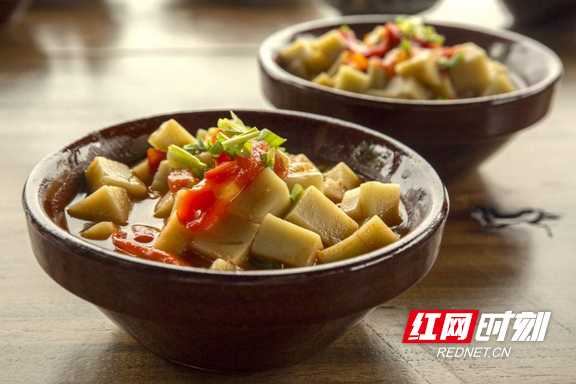 湘西美食血粑鸭（来湘西一定要尝尝这十大美食）