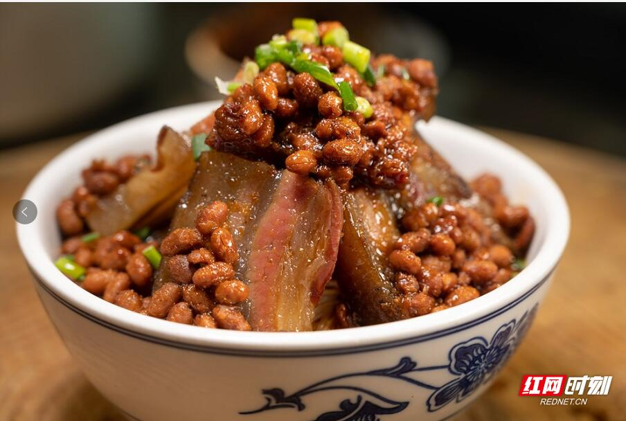 湘西美食血粑鸭（来湘西一定要尝尝这十大美食）