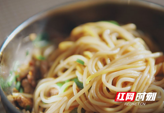 湘西美食血粑鸭（来湘西一定要尝尝这十大美食）