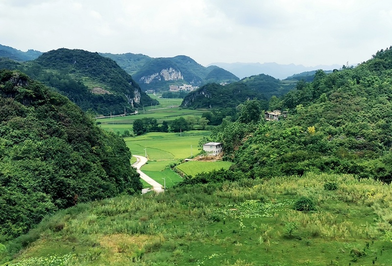 清镇旅游概览高铁窗外中国山地旅游第一省贵州