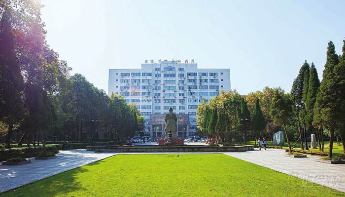 成都西南大学四川省属高校