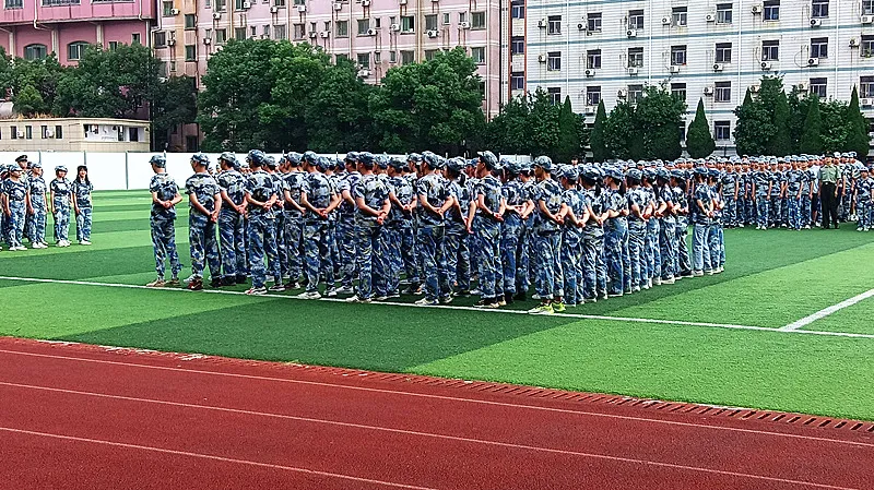 迷彩青春 意气风发|南昌现代外国语学校2021级新生军训圆满闭幕