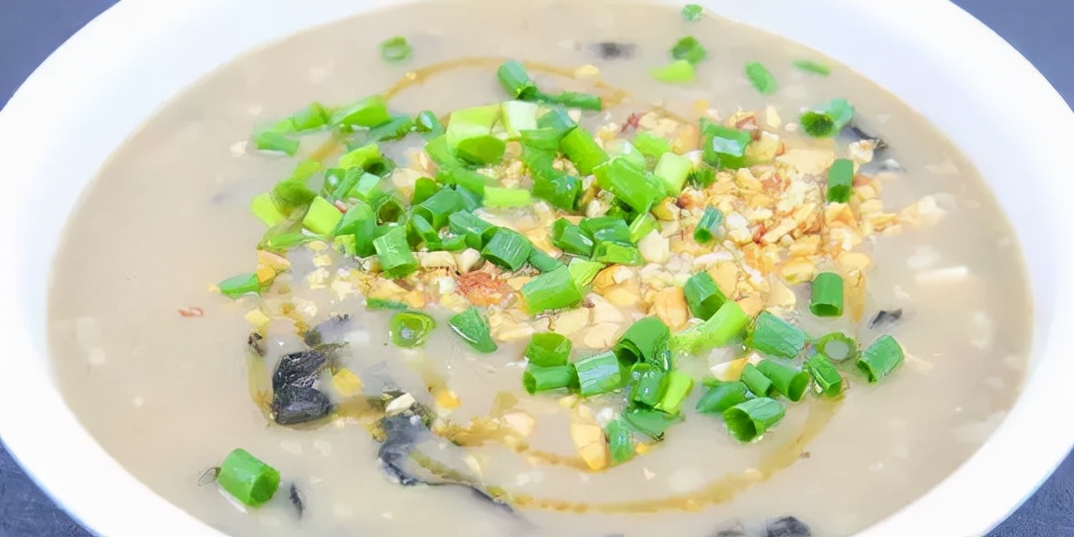 芝麻叶豆腐汤家常做法（手把手教你做汤汁奶白的豆腐汤）