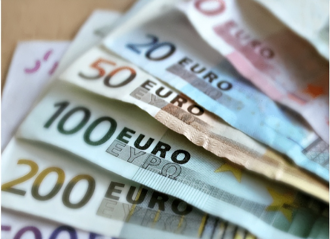 美元兑欧元汇率多少欧元涨至3779美元降到3885详解