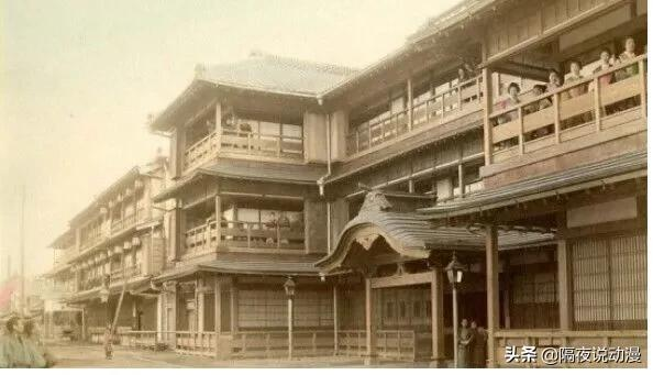 被女权围攻的《鬼灭之刃》“游郭”,这天本身不可忘记的汗青印记