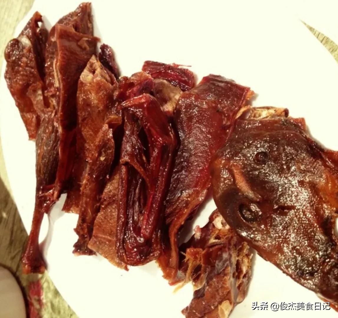 如何做出好吃又美味的板鸭（5步教会做出又香又嫩的板鸭）