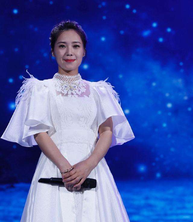 云朵结婚了吗云朵与刀郎的父女情合作17年零绯闻