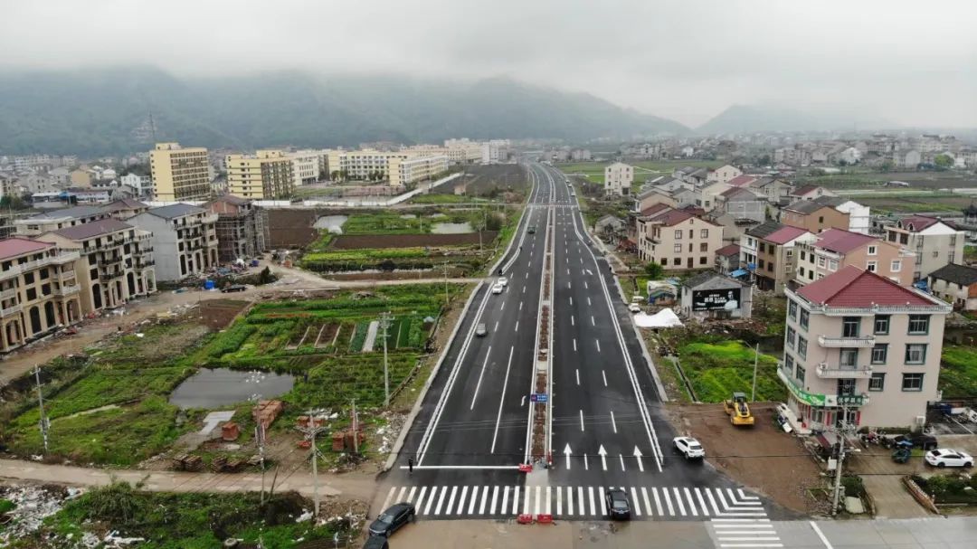 临海杜桥把村庄一分为二的新开道路实现伤亡事故零发生