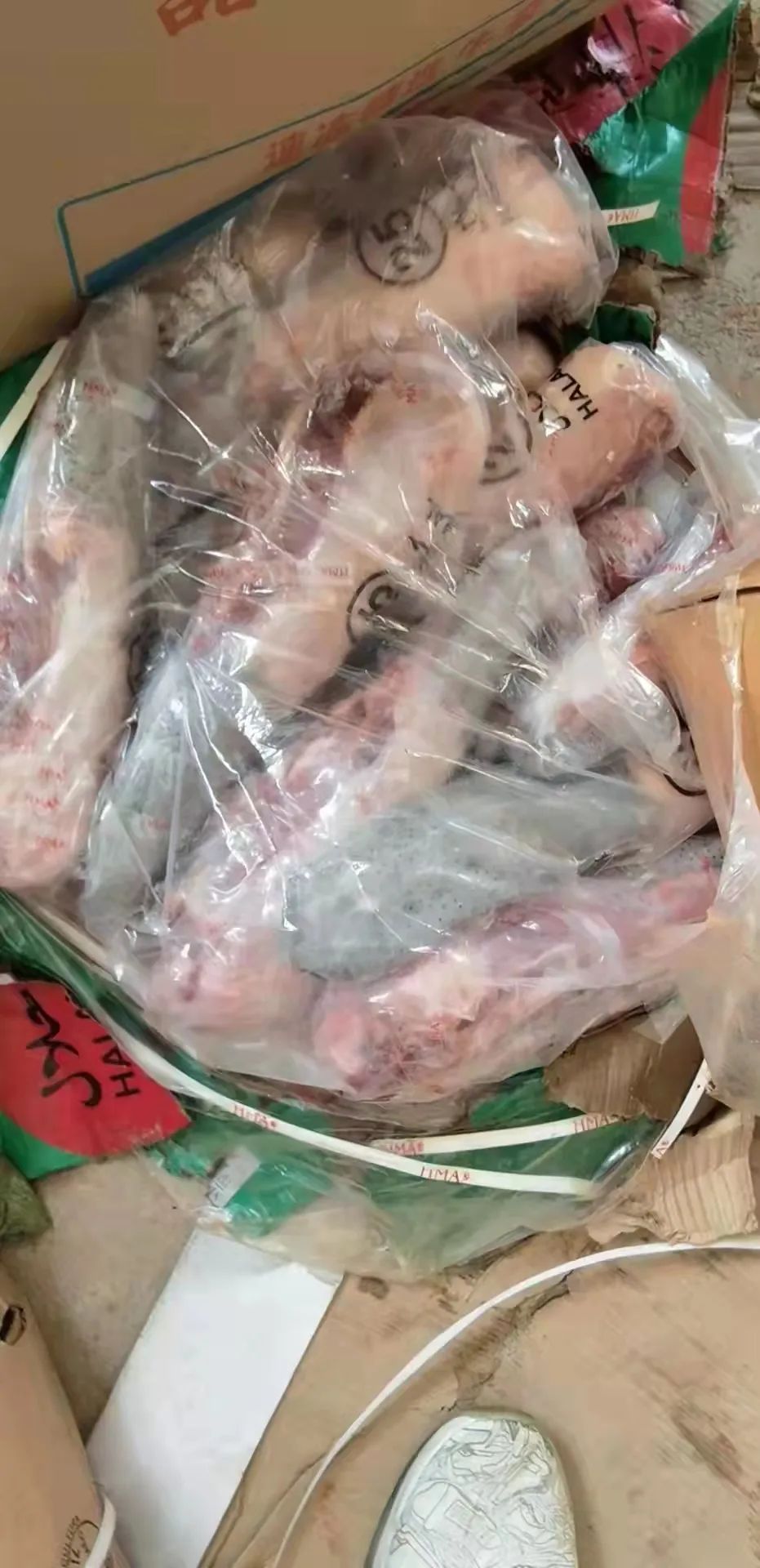 及时查获!冻猪脚、冻牛腩、冻凤爪……足足2.2万余吨