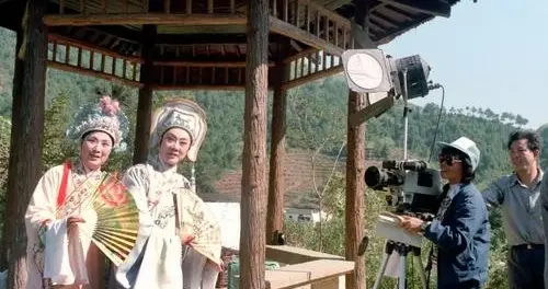 有没有好看的越剧电视剧可以推荐?