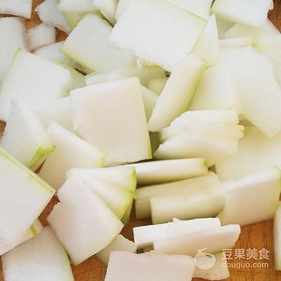 冬瓜羊肉汤的做法（冬瓜炖羊肉汤怎么炖好吃）