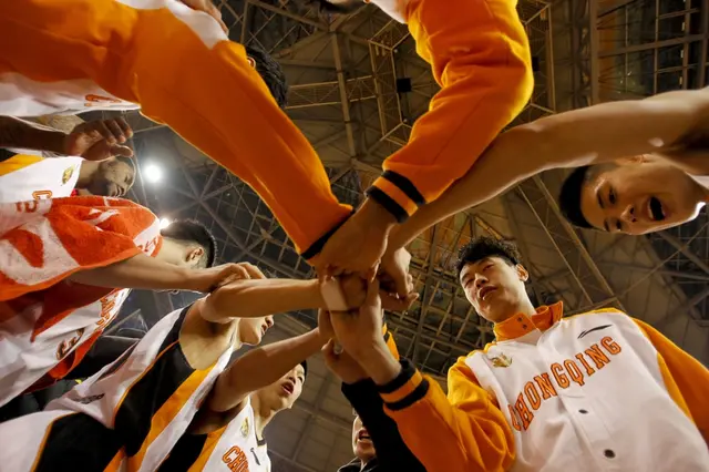 Jiulongpo Basketball Team Fights with Heart in 2026 Chongqing City Basketball Super League Invitational Match – A Fiery Night of Passion and Resilience at Jiulongpo’s 296 Sports Village