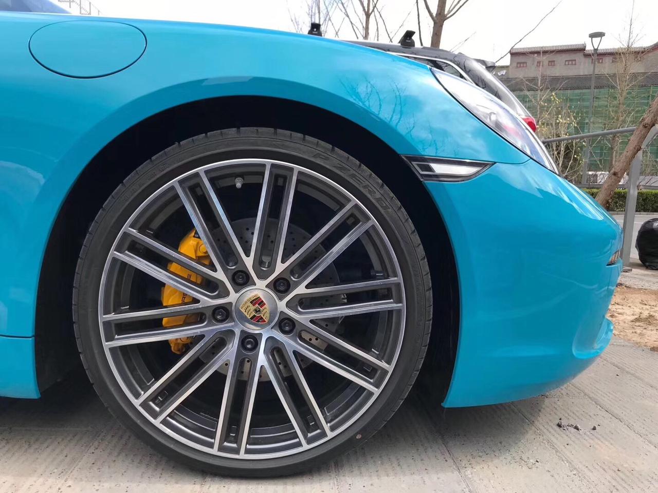 保时捷718boxster卡钳改色竞速黄