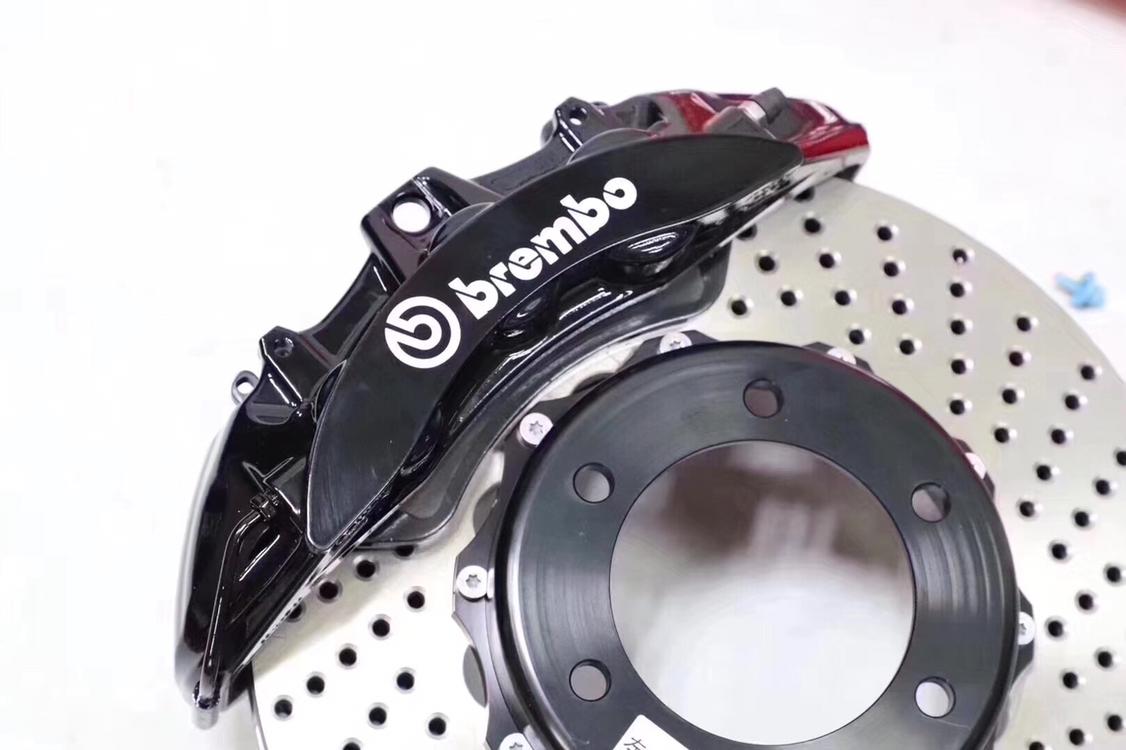 brembov6黑色沉稳些
