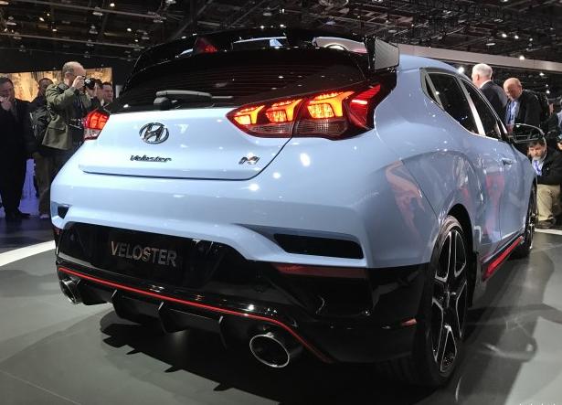 手挡!韩系小钢炮现代veloster 飞思n亮相