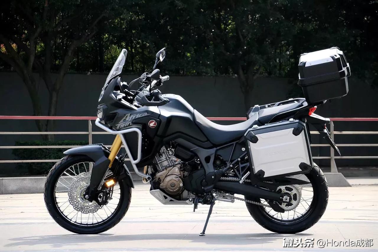 本田非洲双缸,黑骑士版__懂车帝