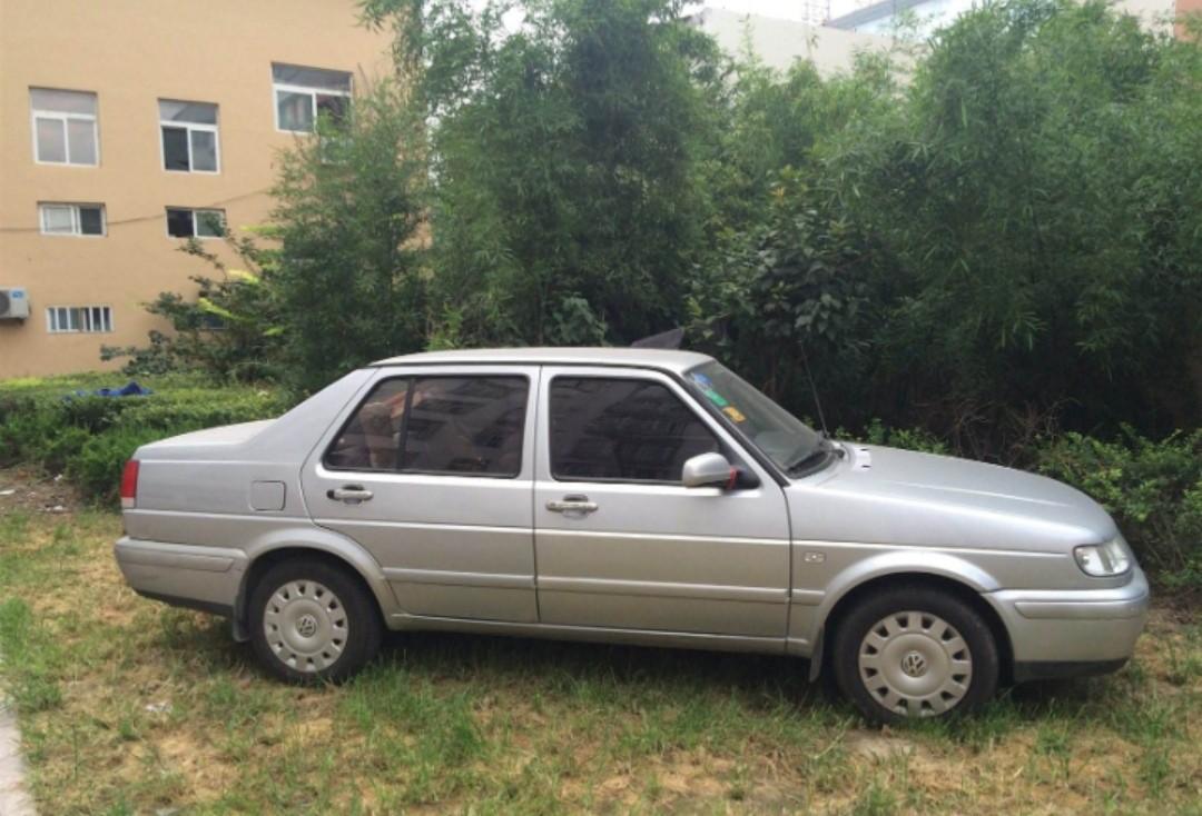 春节拍到的白色捷达王,经典的车型,超级赞_捷达车友圈_懂车帝