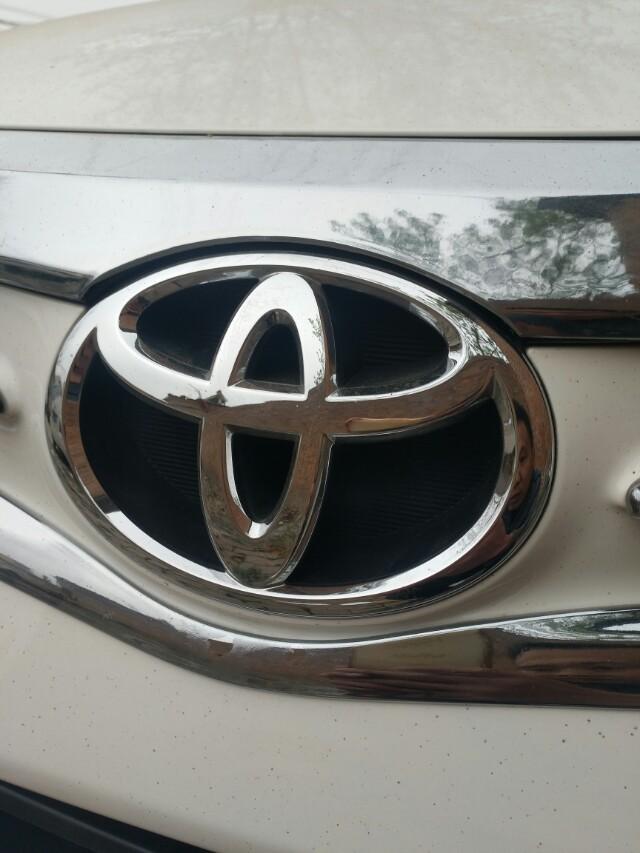 这是丰田威驰的前车标,威武霸气,非常完美好看_威驰车友圈_懂车帝