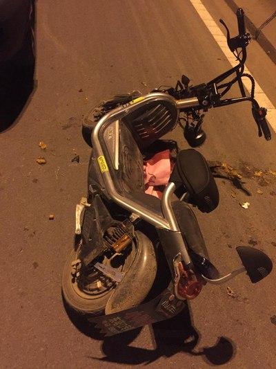 没完没了两个月三次事故小三惨遭电动车追尾