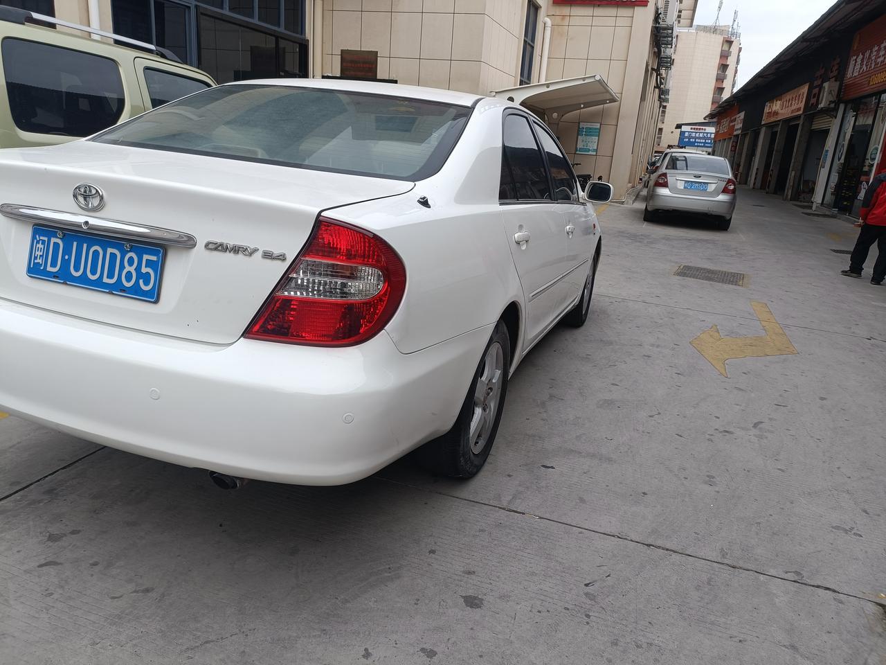 【武汉】2004年5月 丰田 凯美瑞 凯美瑞(进口) 2.4 自动版 自动档