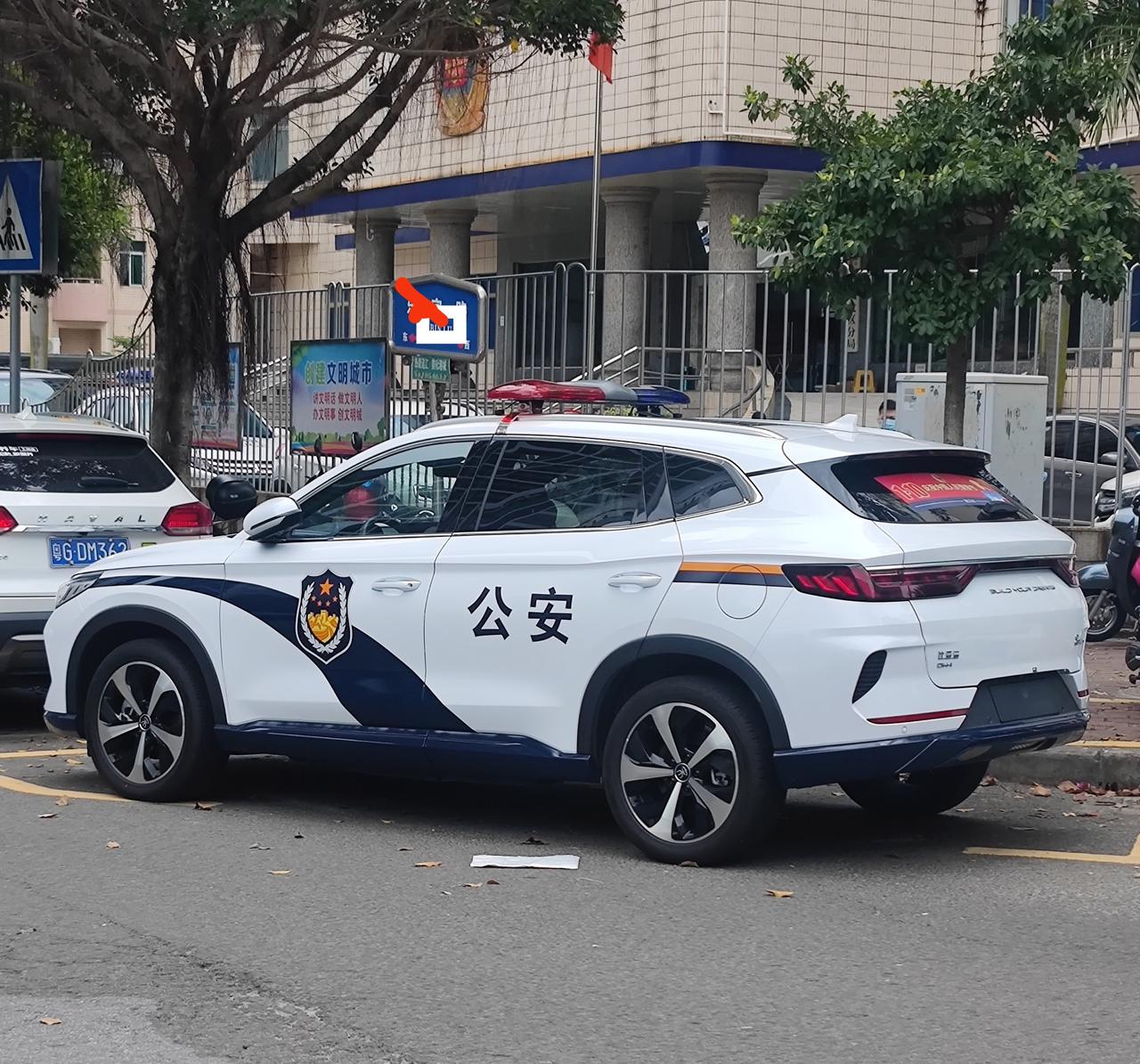 比亚迪宋警车图片