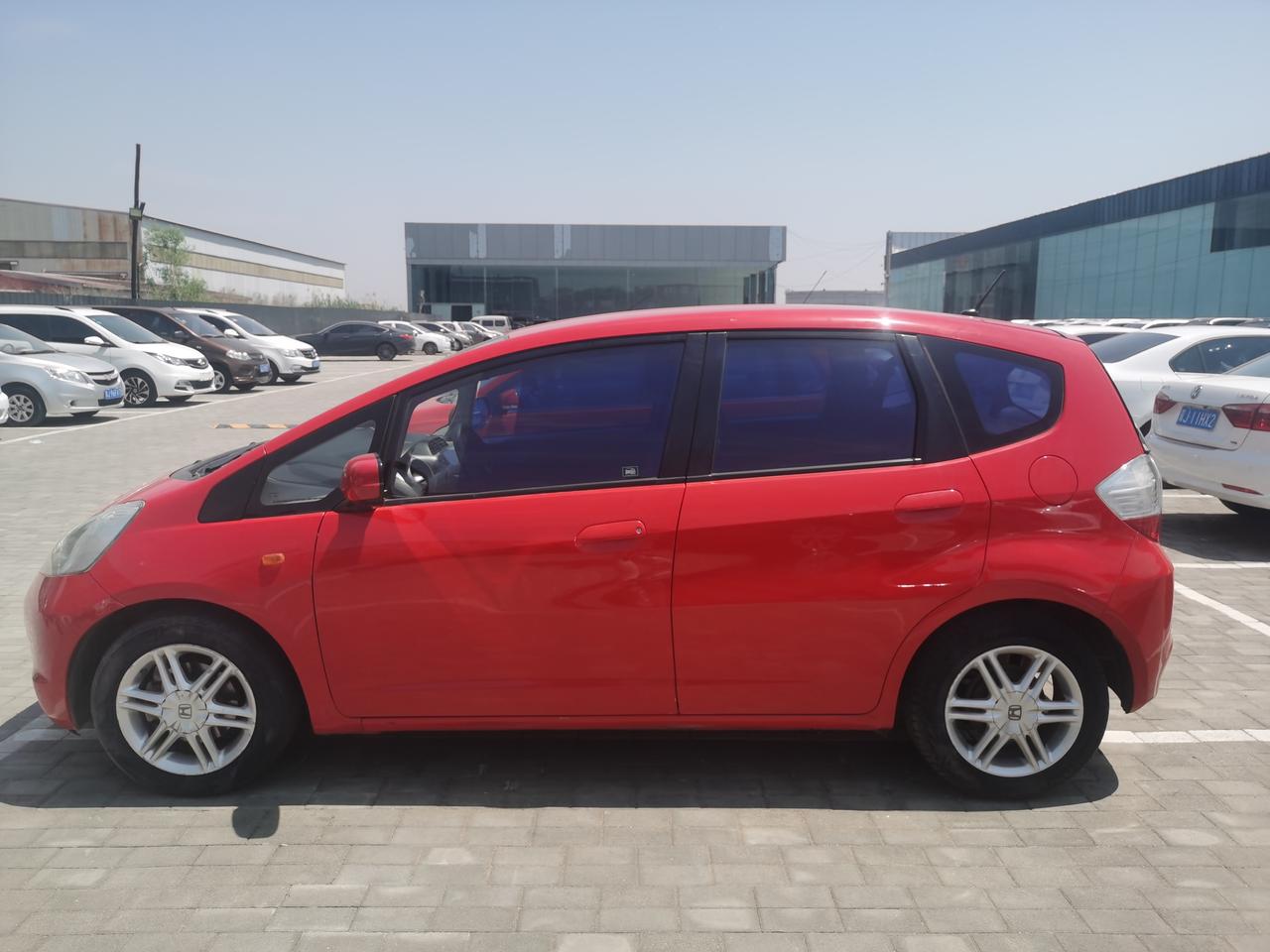 09年的本田飞度