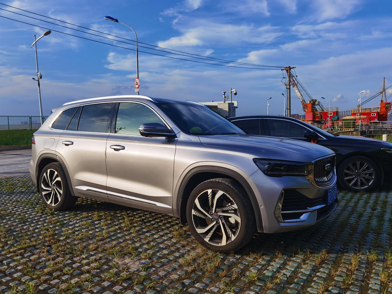 星越l极光银质感出众二周未洗如新