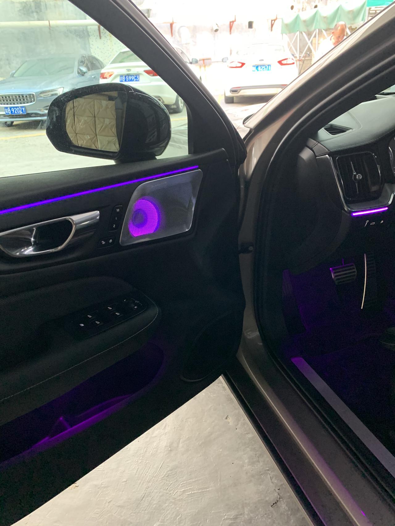 沃尔沃s60v60新款氛围灯