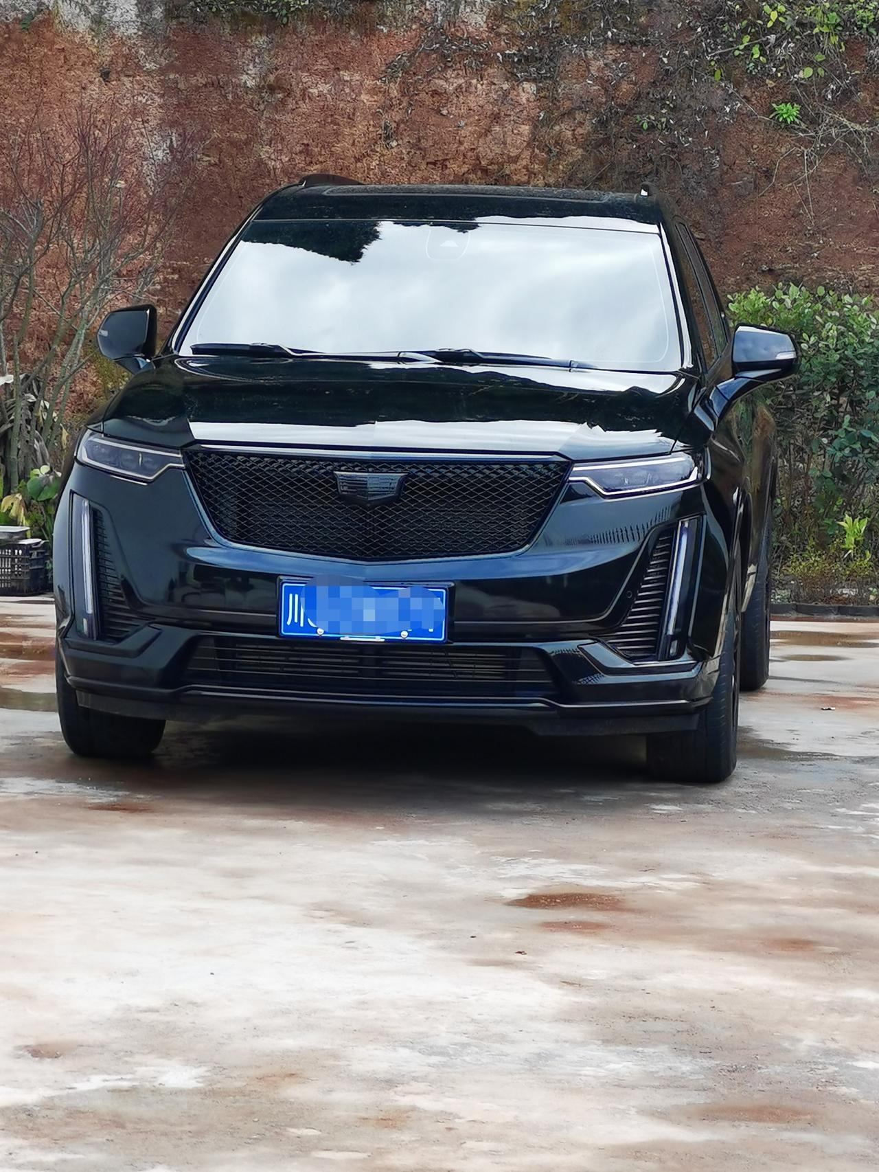 6豪黑武士_凯迪拉克xt6车友圈_羊皮615_懂车帝