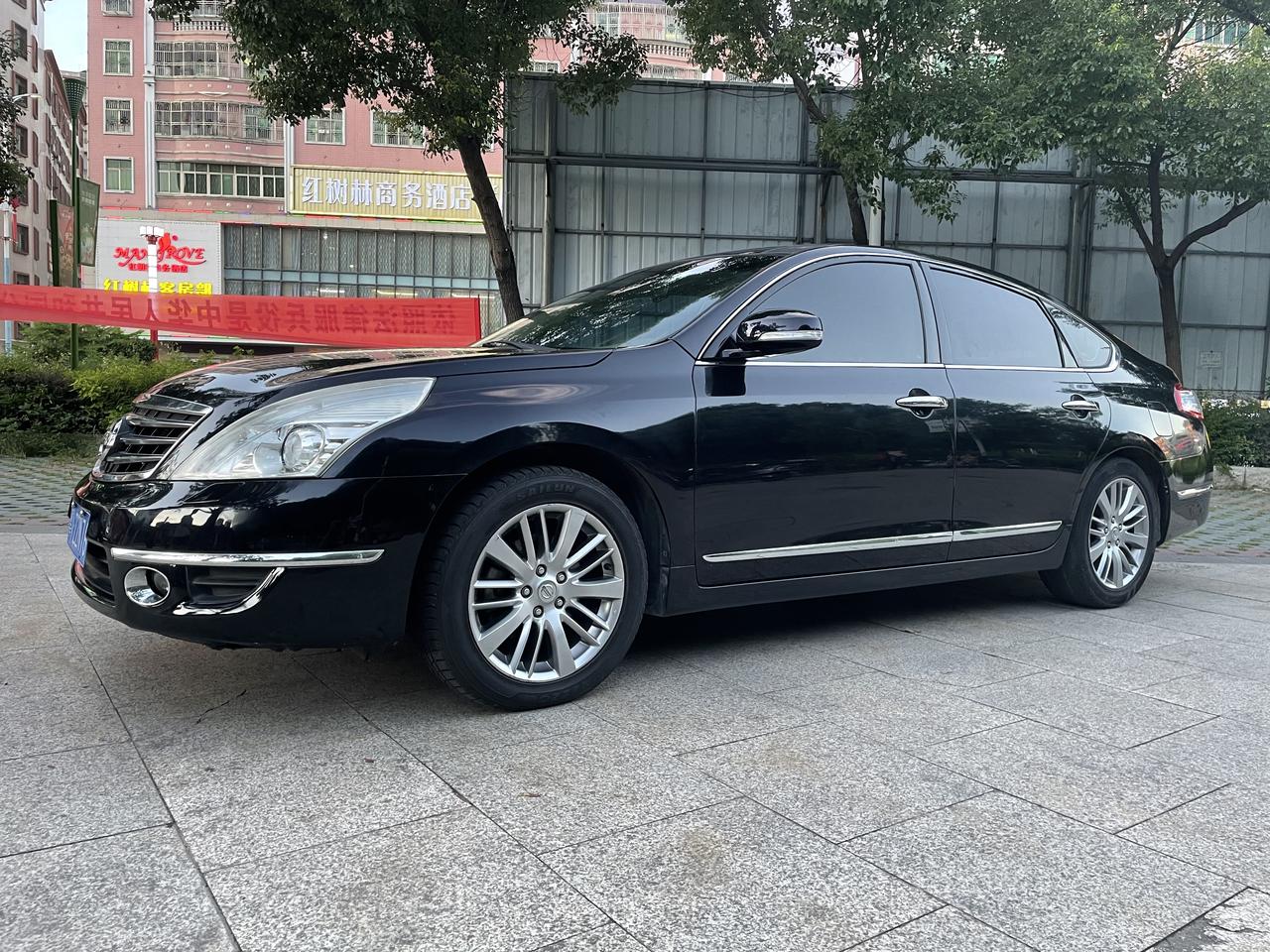 11年纯进口尼桑公爵王,2.5lv6尊雅版〔庆祝〕,一键启动