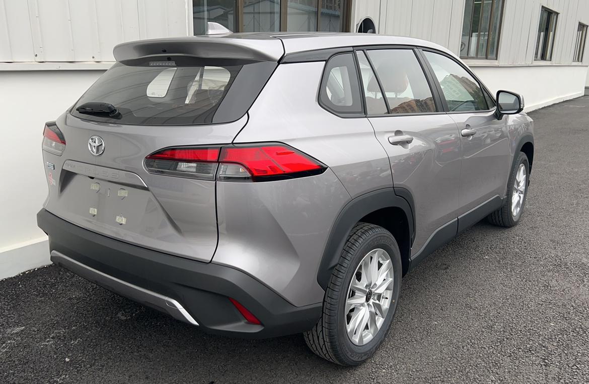 全能家用suv卡罗拉锐放