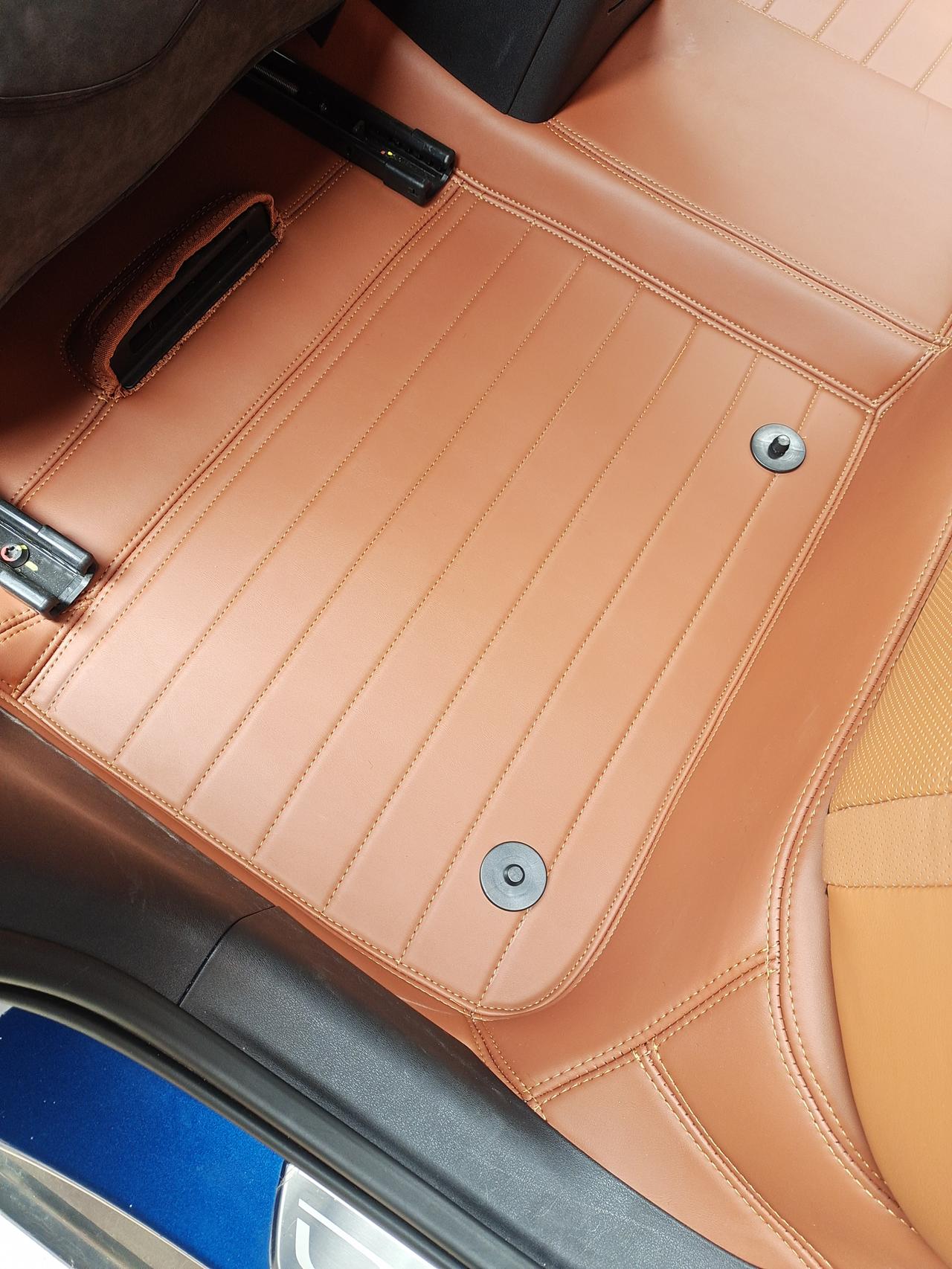 比亚迪360航空软包脚垫内饰欣赏