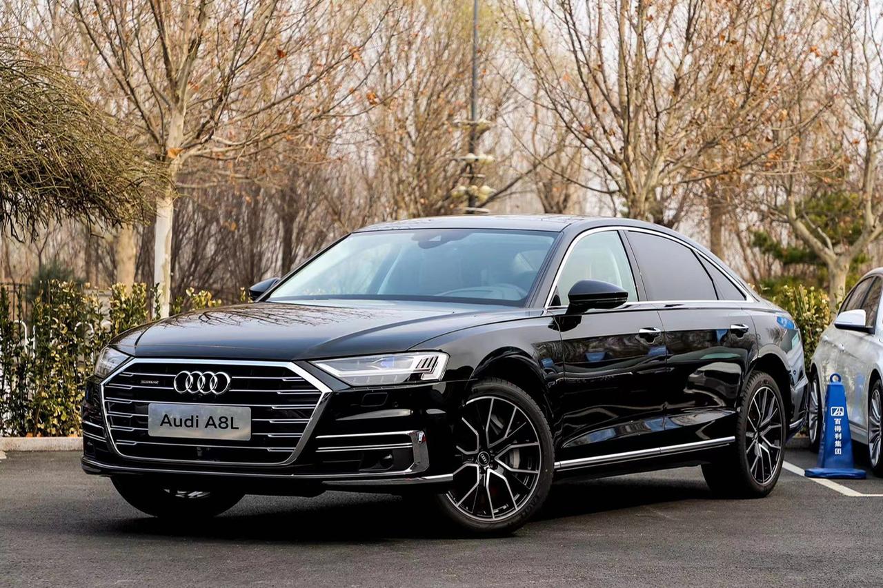 奥迪a8l60tfsi旗舰座驾