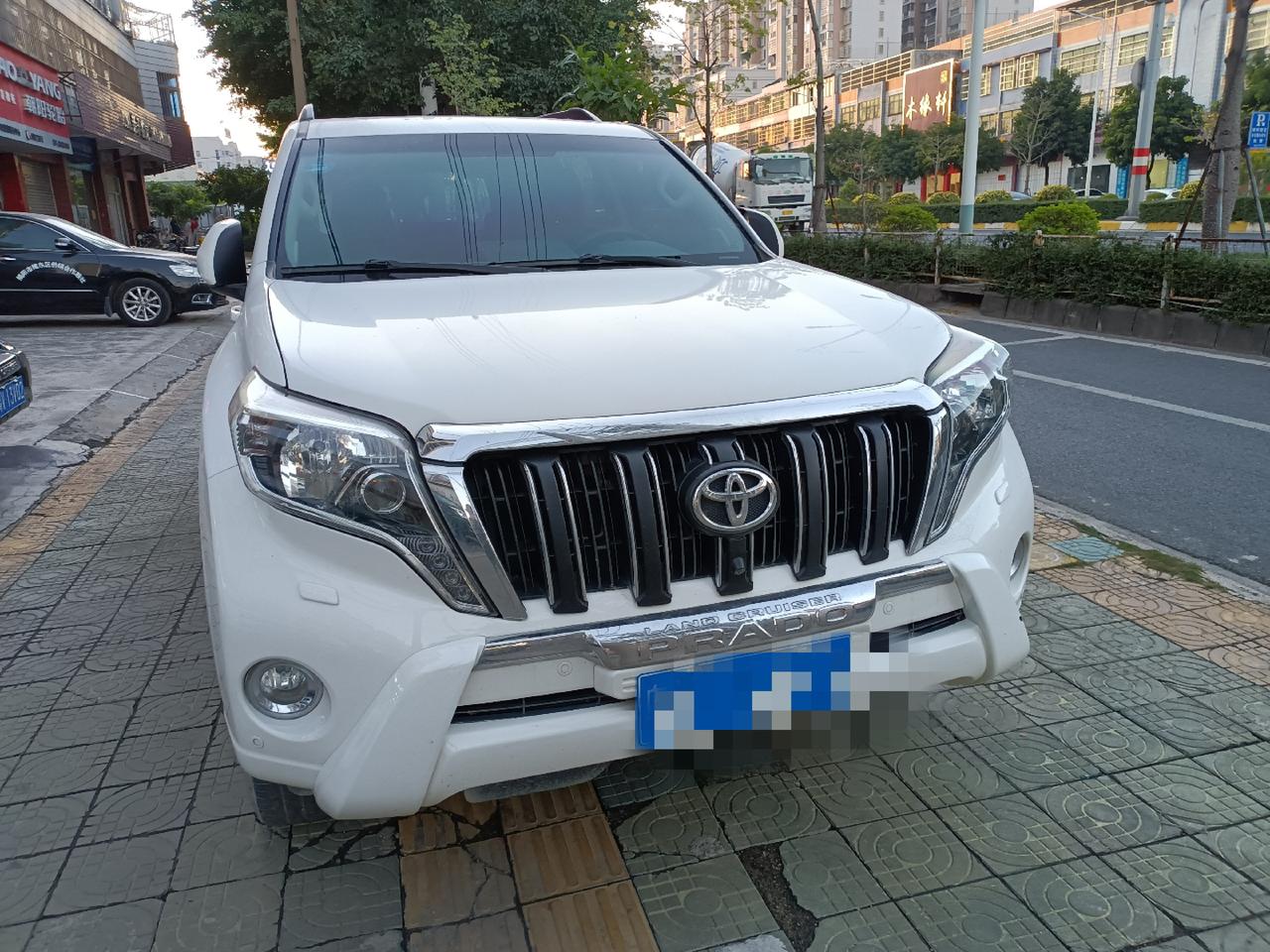 14年普拉多4000排量40l五座车况精品批发