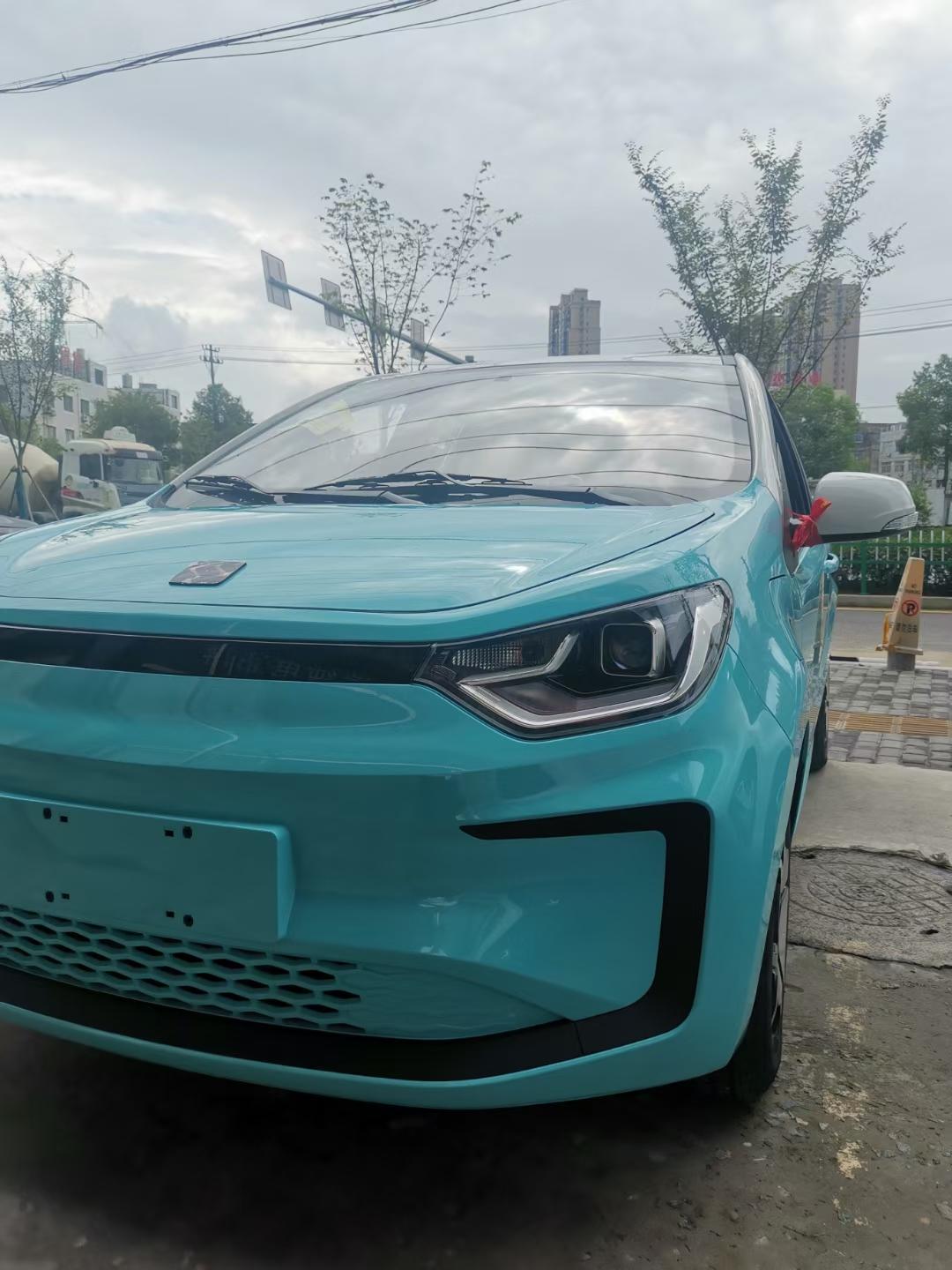 思皓e10x豪华版蓝朋友