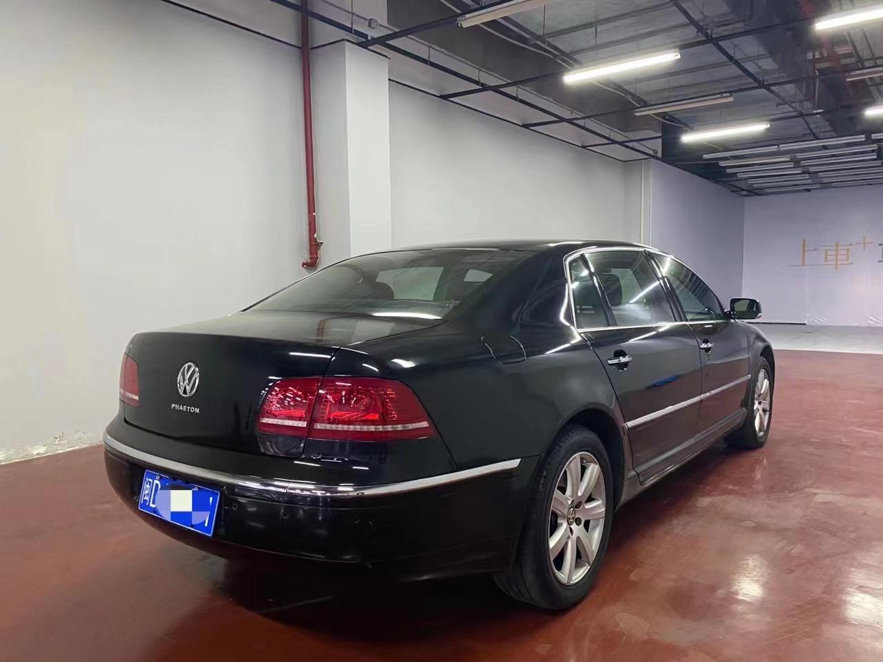 11年进口大众辉腾五座加长版,3.6v6发动机,空气悬挂,底