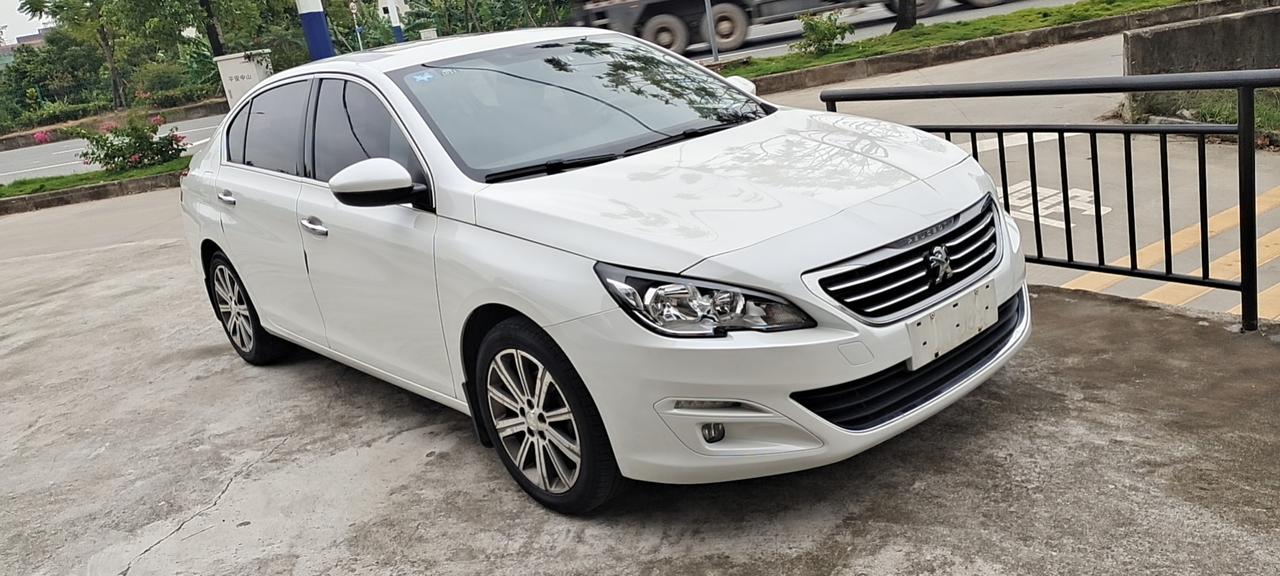 刚入手的标志15年408-1.8豪华版_标致408车友圈_懂车帝